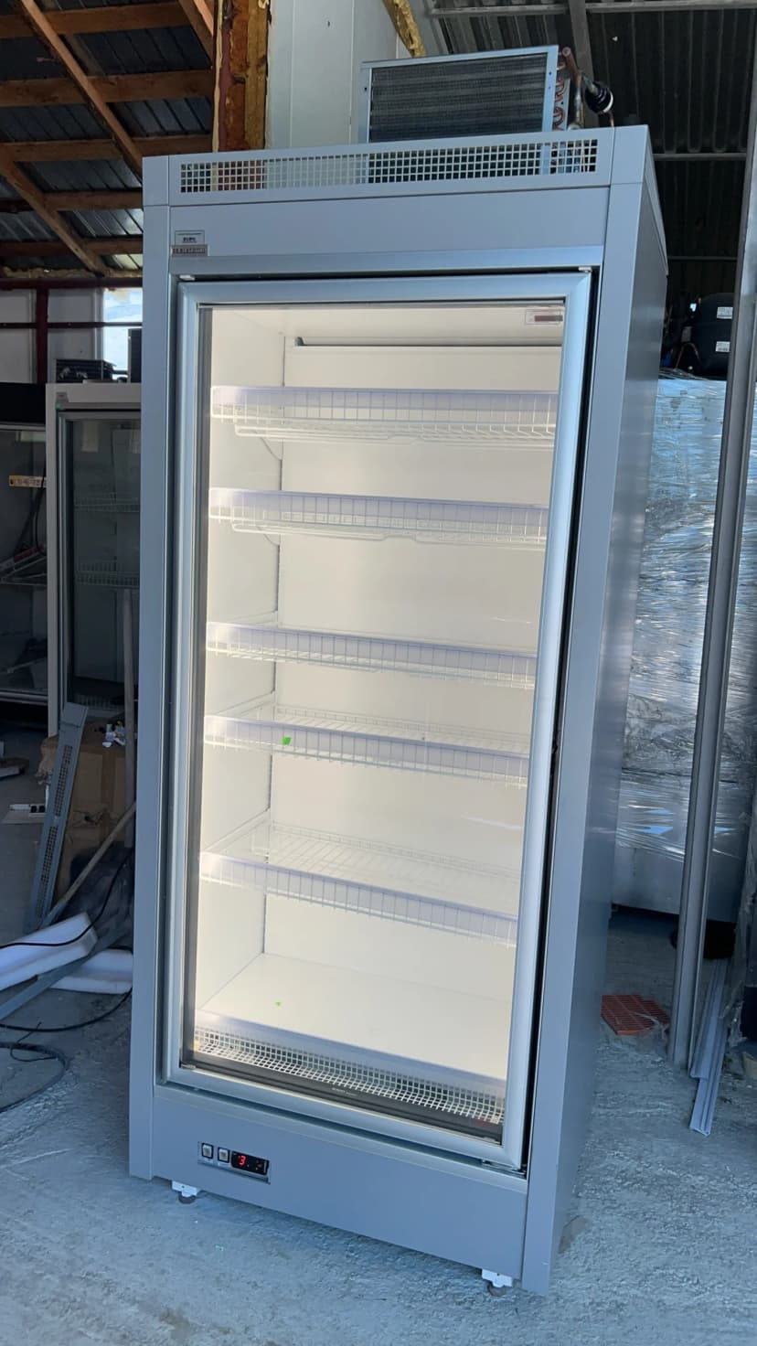 Congelator vertical cu o usa