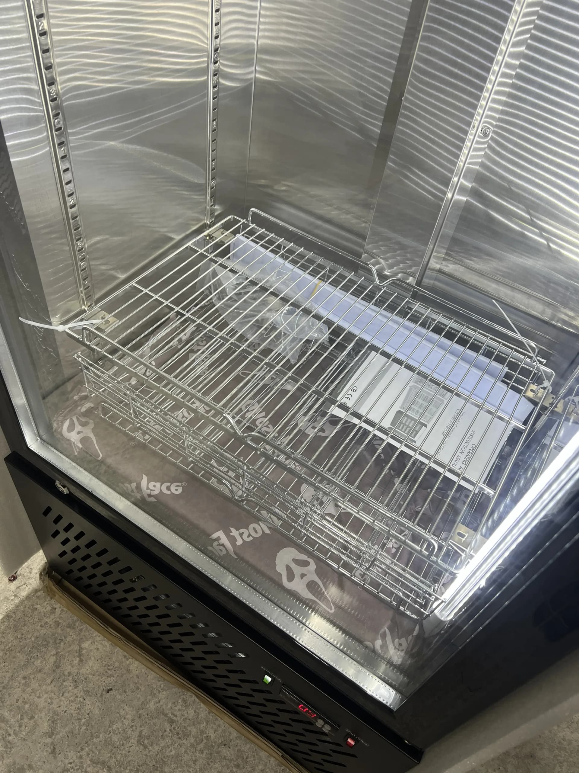 rafturi vitrine frigorifice