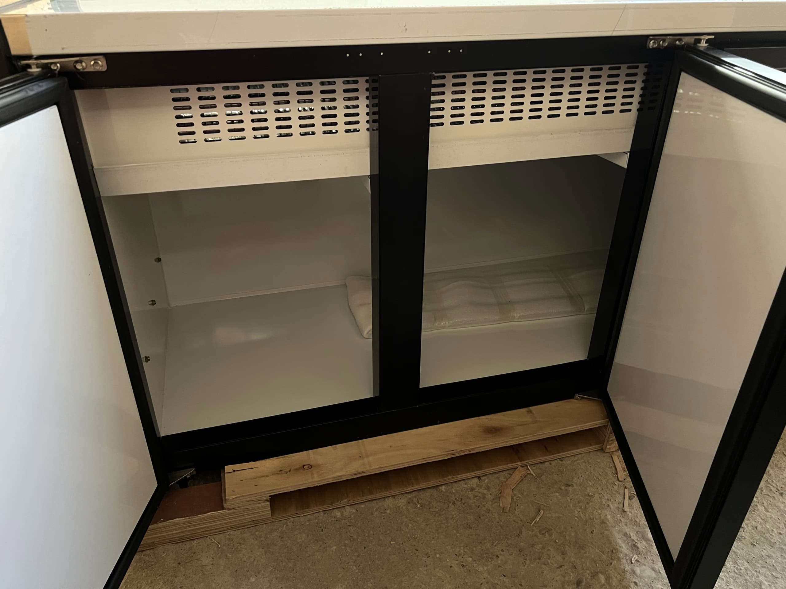 Vitrina frigorifica orizontala MODX250 - sticla frontala fixa